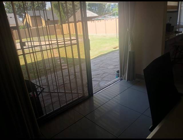 5 bed property for sale in RIDGEWAY